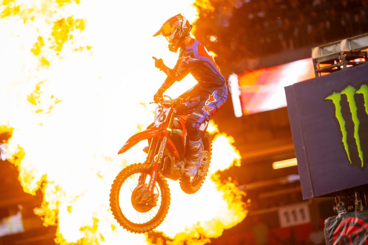 2026 AMA Supercross – Lawrence Dominates Denver, Closes to One Point