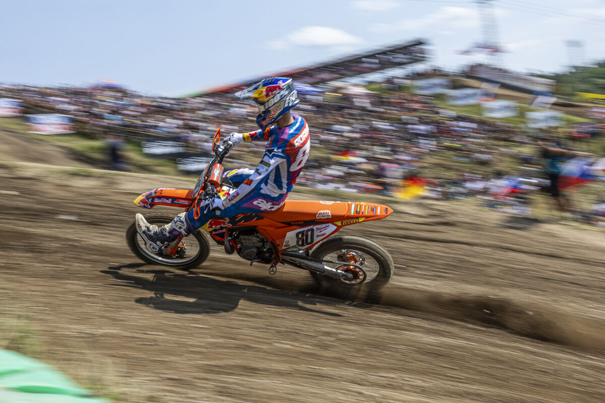 MXGP of Czech Republic – Adamo Salvages Sixth Overall at Loket